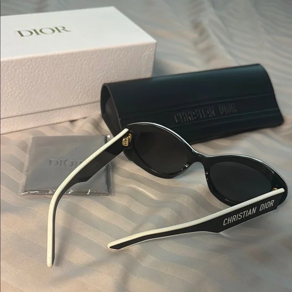 Dior Black Cat-Eye Sunglasses with Black Case and White Box - Picture 5 of 5